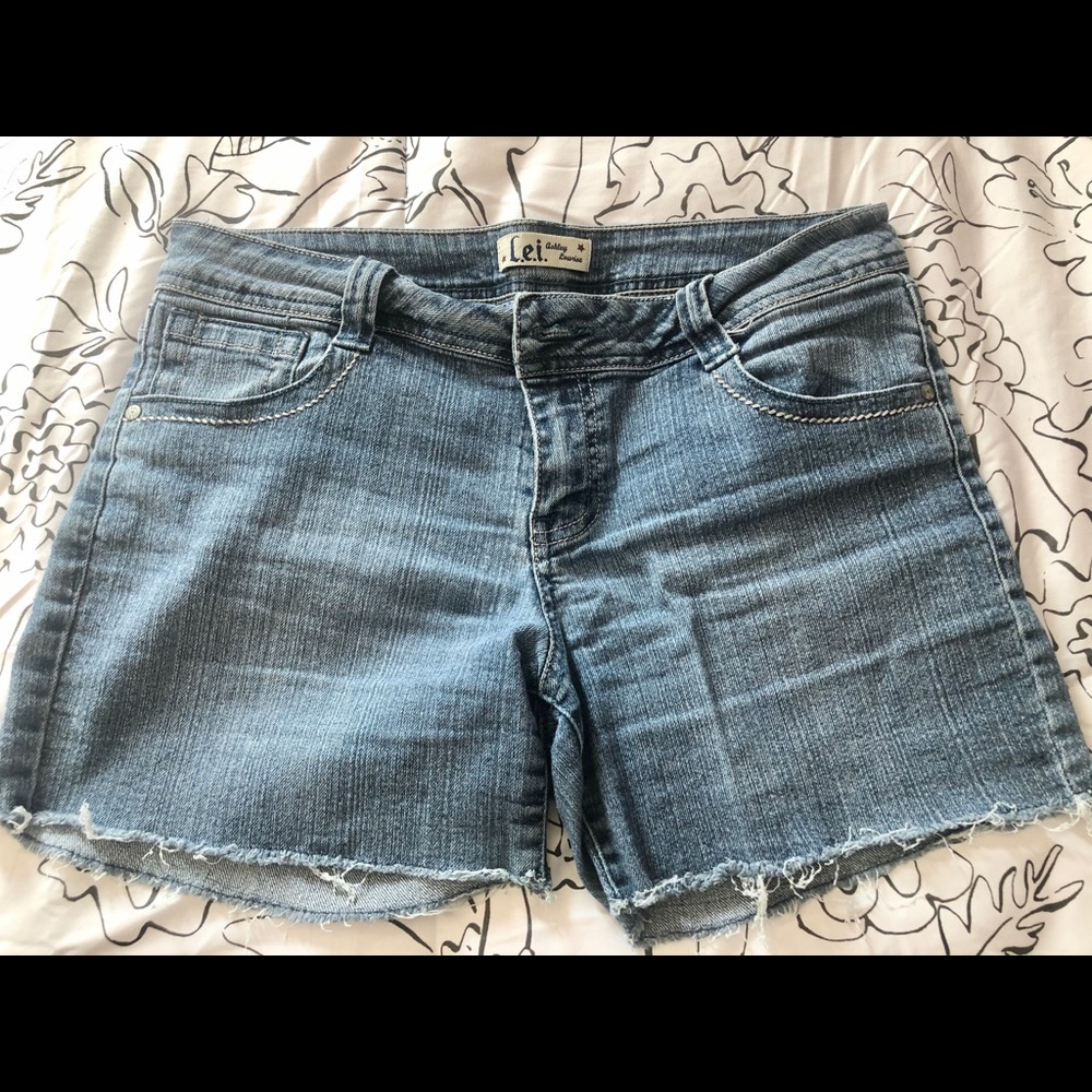 l.e.i. denim jean shorts
